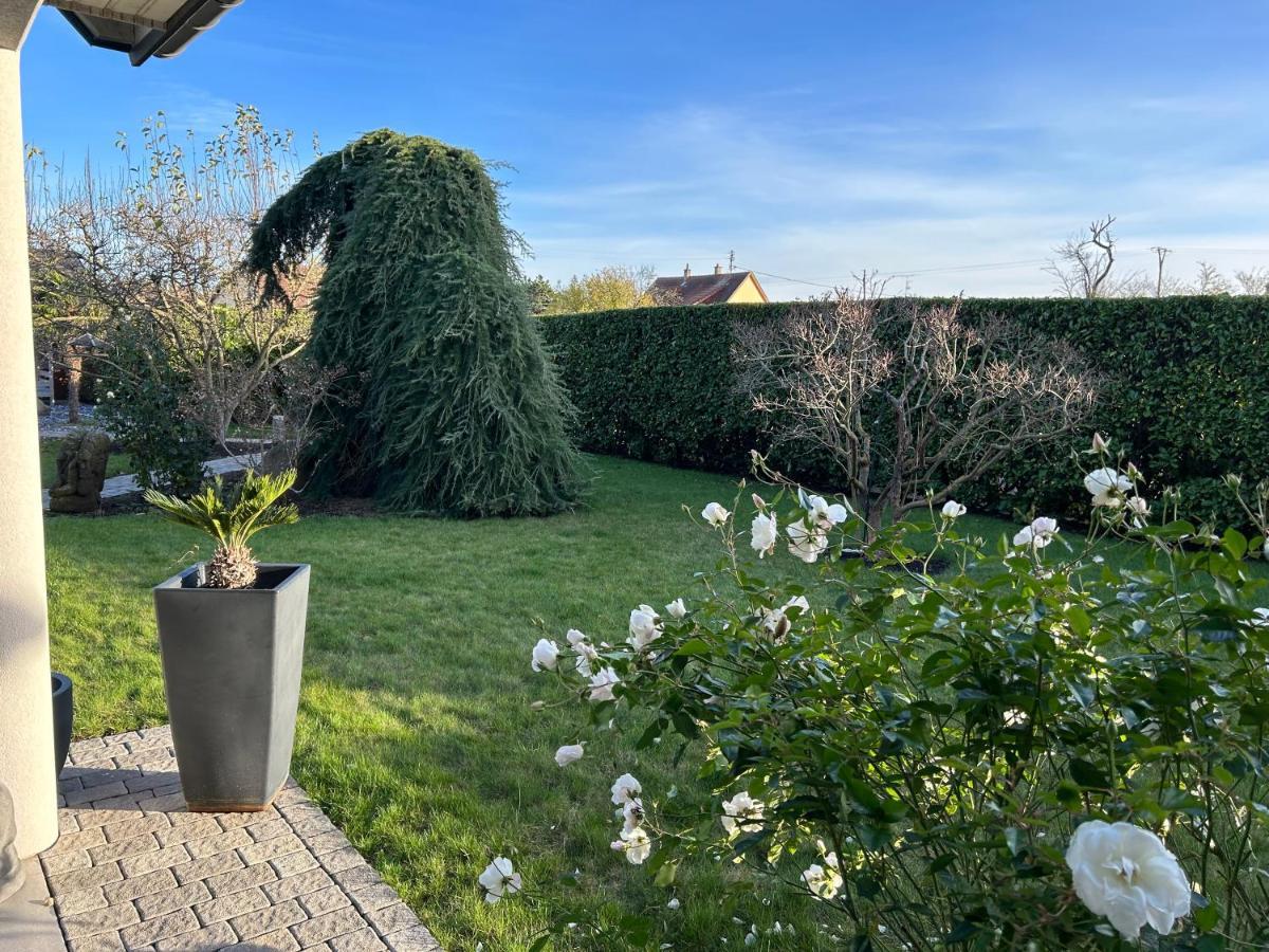 Holiday home Grande Maison Au Calme *